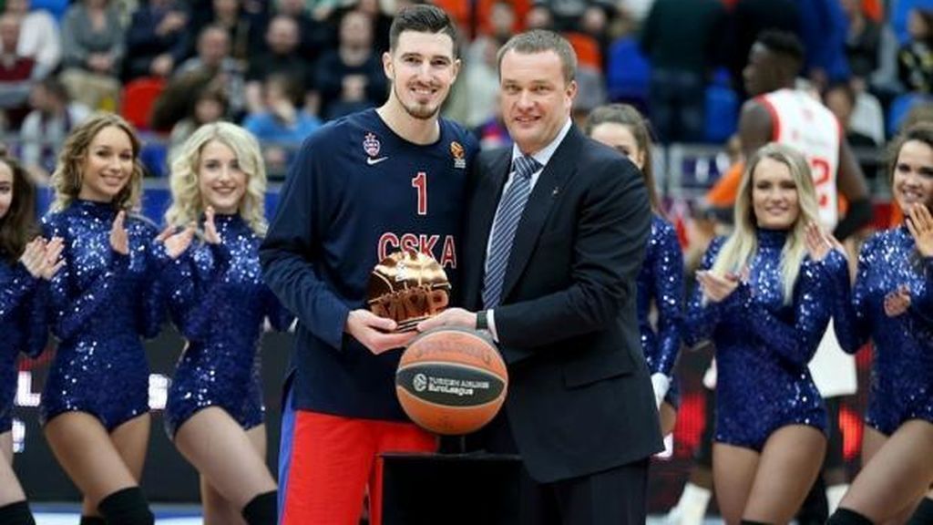 La 'solución' para reactivar la economía: el presidente del CSKA quiere vender cerveza durante los partidos La 'solución' para reactivar la economía: el presidente del CSKA quiere vender cerveza durante los partidos
