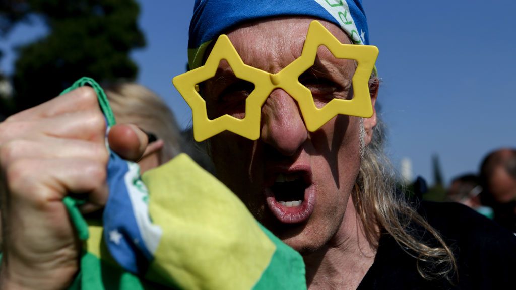 EuropaPress_2908065_25_april_2020_brazil_sao_paulo_supporter_of_brazilian_president_jair