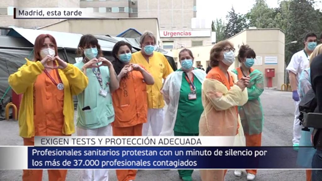 Minuto de silencio en los hospitales por los más de 37 000 sanitarios contagiados de coronavirus