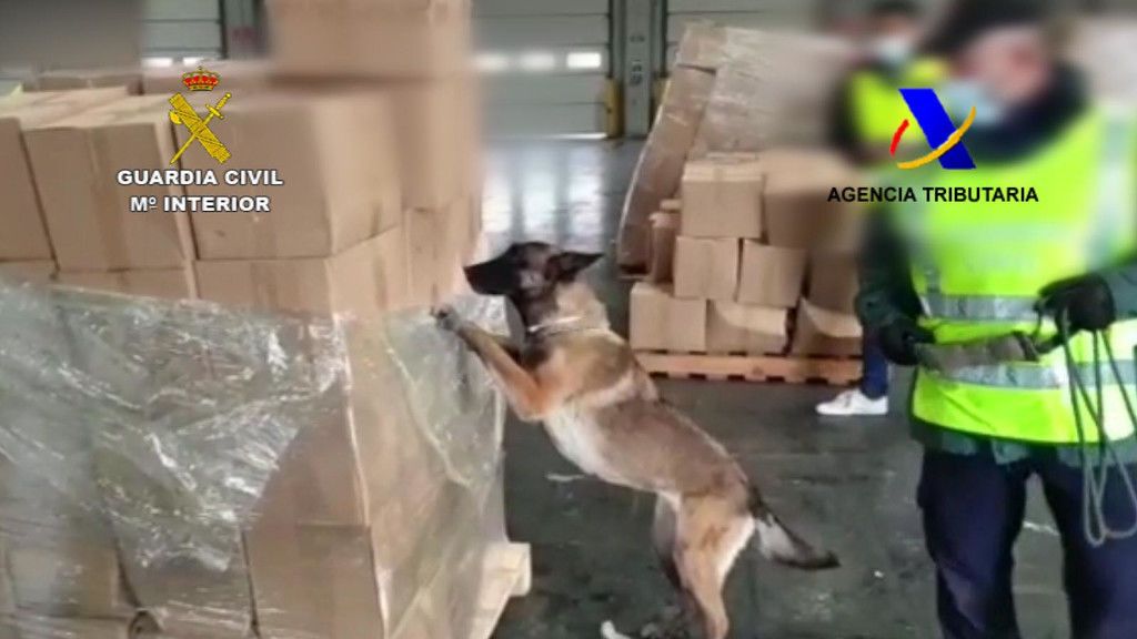 La Guardia Civil incauta media tonelada de cocaína de gran pureza en el puerto de Barcelona La Guardia Civil incauta media tonelada de cocaína de gran pureza en el puerto de Barcelona