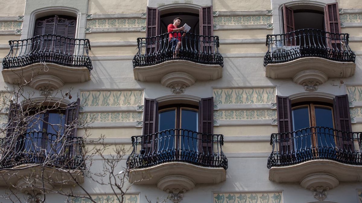 Ruidos, golpes, música alta: el confinamiento dispara las quejas vecinales Ruidos, golpes, música alta: el confinamiento dispara las quejas vecinales