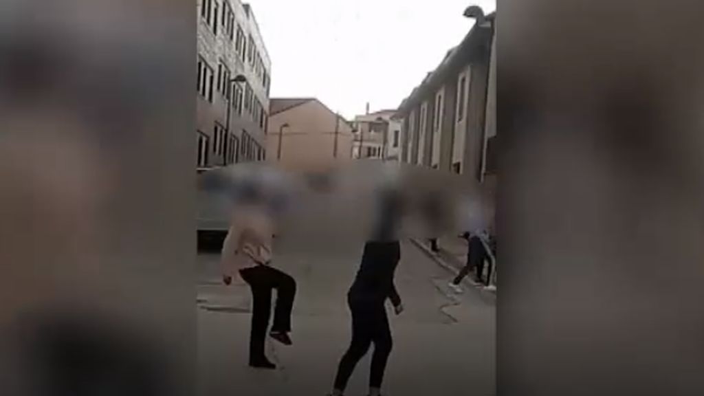 Multados en Valladolid los que organizaron un baile en plena calle saltándose el confinamiento