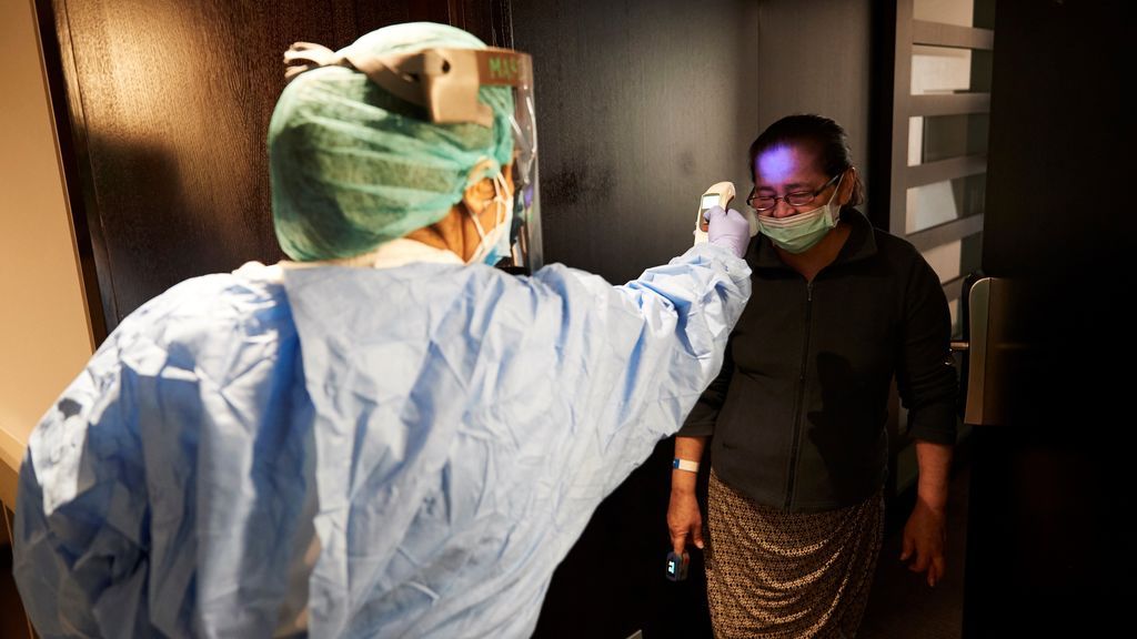 El número de muertos diarios por coronavirus en España baja a mínimos: 288 en las últimas 24 horas El número de muertos diarios por coronavirus en España baja a mínimos: 288 en las últimas 24 horas