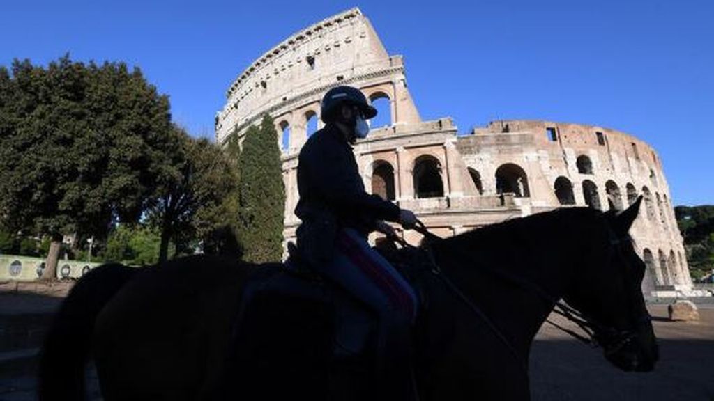 Policía en Roma