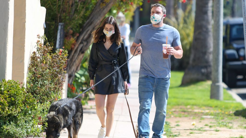 Ben Affleck y Ana de Armas, durante la pandemia.