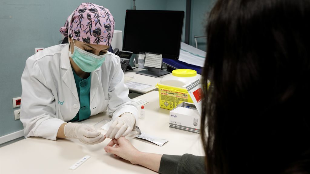 España pasa al puesto 17 de países con más test tras la rectificación de la OCDE España pasa al puesto 17 de países con más test tras la rectificación de la OCDE