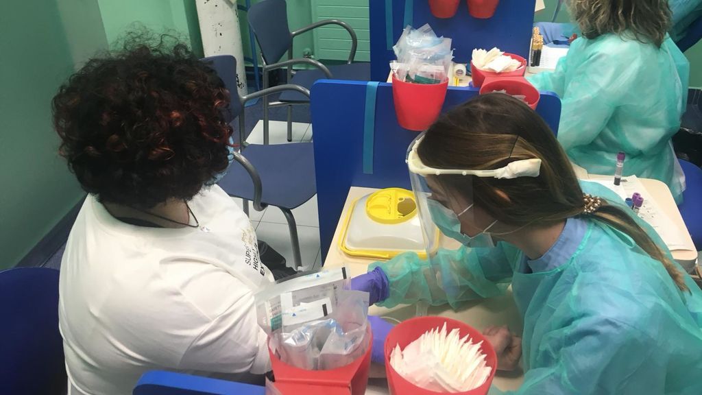 La sangre será analizada para saber si tiene anticuerpos contra el COVID-19.
