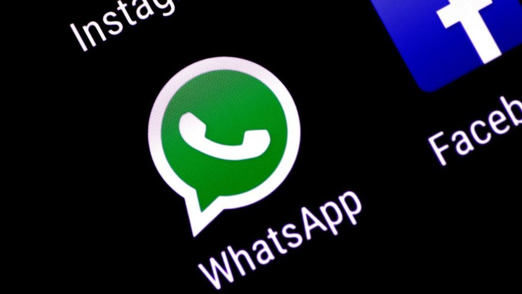 Dentro de un grupo de whatsapp de alumnos que afrontan la EBAU: desconcierto e incertidumbre Dentro de un grupo de whatsapp de alumnos que afrontan la EBAU: desconcierto e incertidumbre