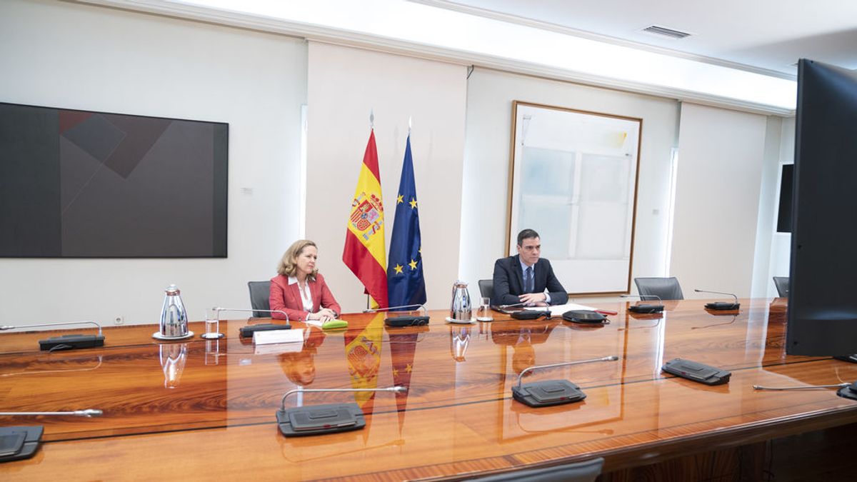 EuropaPress_2874808_presidente_gobierno_pedro_sanchez_vicepresidenta_tercera_asuntos_economicos EuropaPress_2874808_presidente_gobierno_pedro_sanchez_vicepresidenta_tercera_asuntos_economicos
