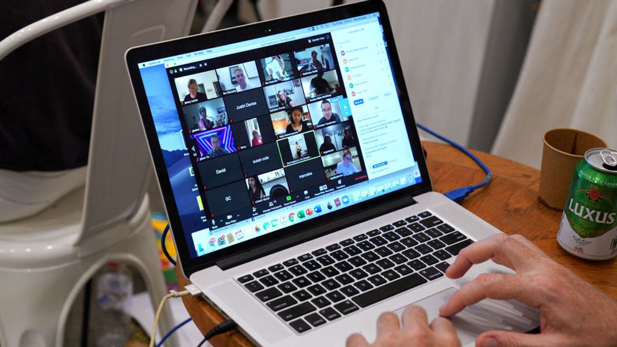 Espionaje entre empresas rivales, nuevo fallo de seguridad al descubierto en Zoom Espionaje entre empresas rivales, nuevo fallo de seguridad al descubierto en Zoom