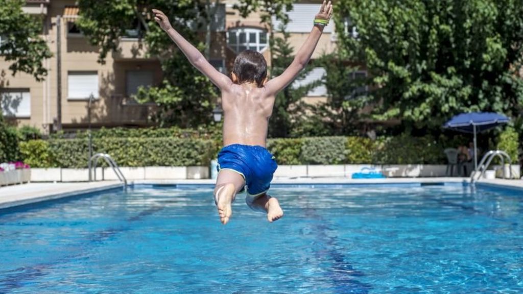 Los administradores de fincas se preguntan cuándo abrirán las piscinas y en qué condiciones Los administradores de fincas se preguntan cuándo abrirán las piscinas y en qué condiciones