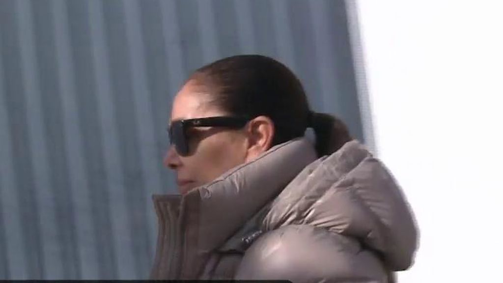 El lado más solidario de Isabel Pantoja: Pasa la cuarentena haciendo mascarillas en Cantora