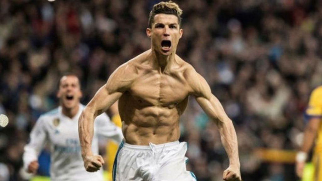 Cristiano Ronaldo celebrando un gol con la camiseta del Real Madrid