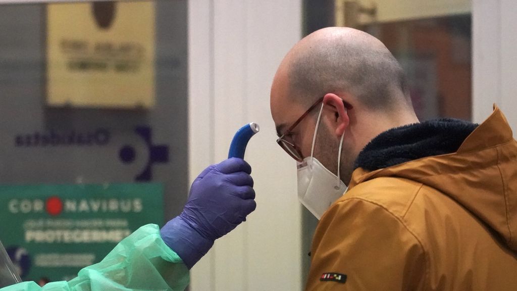 Los termómetros infrarrojos comienzan a agotarse: “Serán las nuevas mascarillas” Los termómetros infrarrojos comienzan a agotarse: “Serán las nuevas mascarillas”