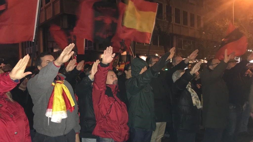 Los tribunales avalan la prohibición de una marcha de la Falange hasta el Ministerio de Sanidad Los tribunales avalan la prohibición de una marcha de la Falange hasta el Ministerio de Sanidad