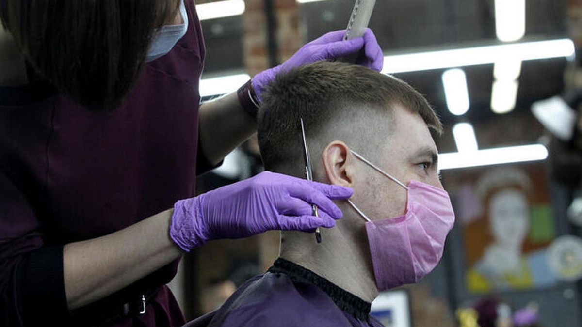 Las peluquerías lanzan una guía para "extremar" las precauciones para su apertura el próximo 4 de mayo