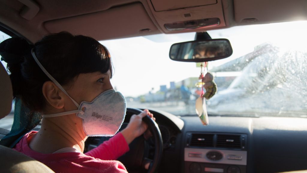 La vuelta a las autoescuelas: clases con guantes y mascarilla y exámenes en el aire La vuelta a las autoescuelas: clases con guantes y mascarilla y exámenes en el aire
