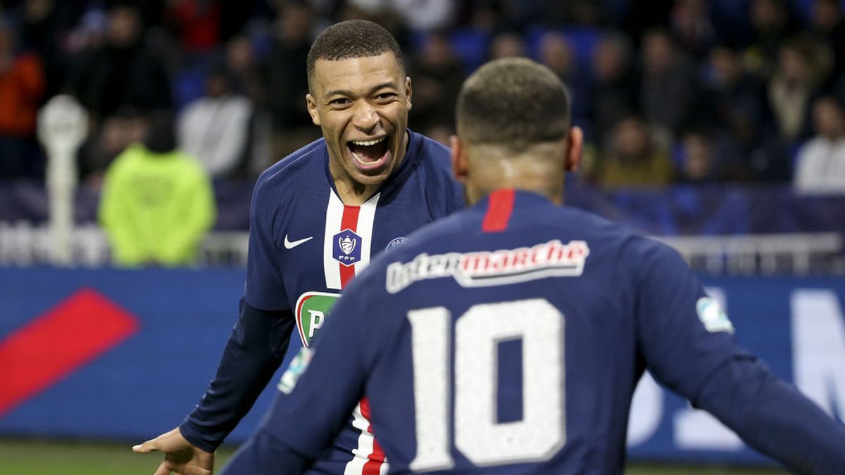 La liga francesa da por campeón al PSG en base a su "rendimiento" La liga francesa da por campeón al PSG en base a su "rendimiento"