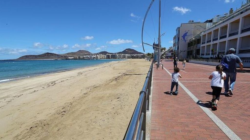 Playa-Canteras- Canarias EFE