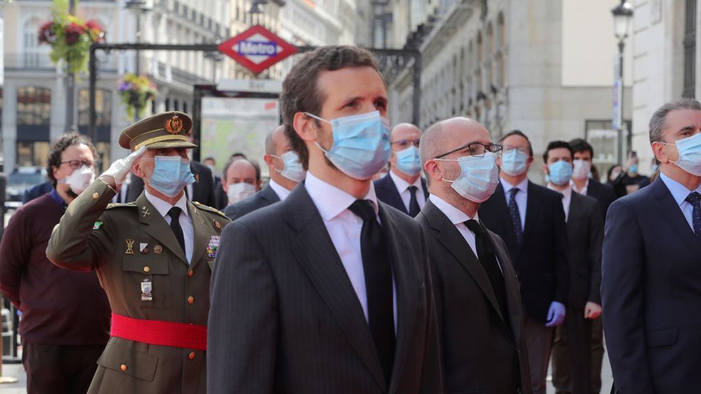 Casado dice que el estado del bienestar es "insostenible" con 21 millones de españoles dependiendo de una ayuda Casado dice que el estado del bienestar es "insostenible" con 21 millones de españoles dependiendo de una ayuda