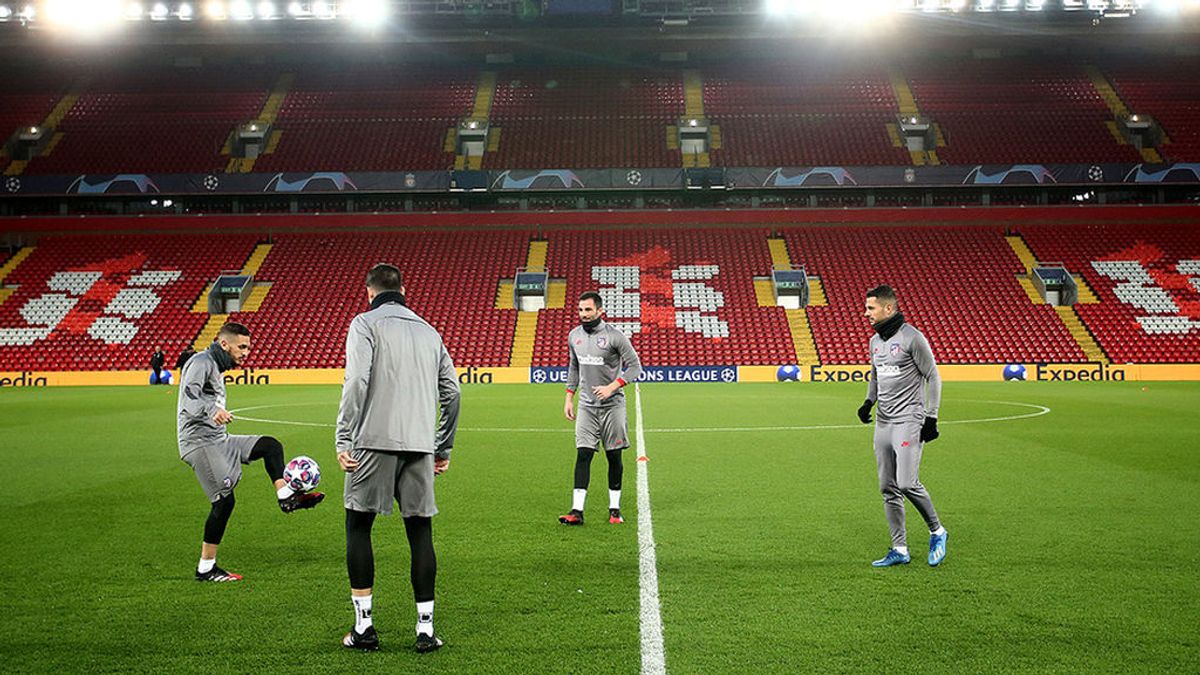 El Atlético de Madrid hará test a la plantilla el miércoles y volverá a los entrenamientos cuando se conozcan los resultados del COVID-19 El Atlético de Madrid hará test a la plantilla el miércoles y volverá a los entrenamientos cuando se conozcan los resultados del COVID-19