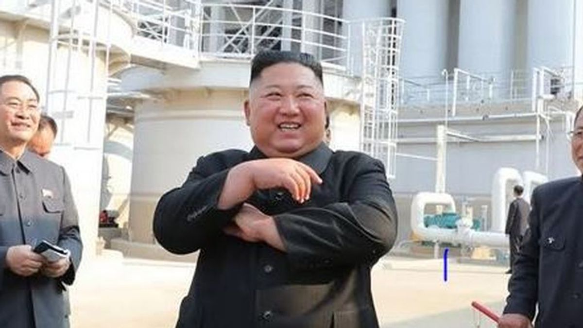 Kim Jong Un reaparece con una misteriosa marca en una de sus muñecas