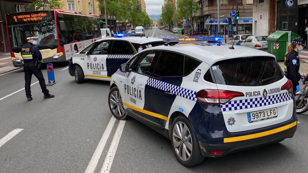 Denunciado un matrimonio que viajaba con la mujer escondida en el maletero del coche en Logroño Denunciado un matrimonio que viajaba con la mujer escondida en el maletero del coche en Logroño