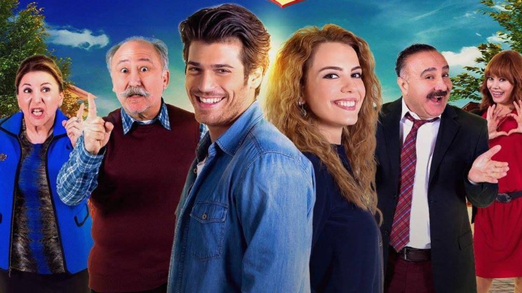 Can Yaman en 'Hangimiz Sevmedik'.