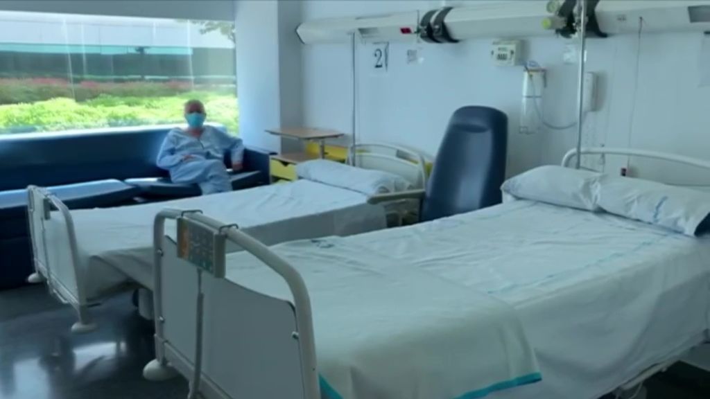 Los hospitales permanecen preparados para un posible nuevo brote