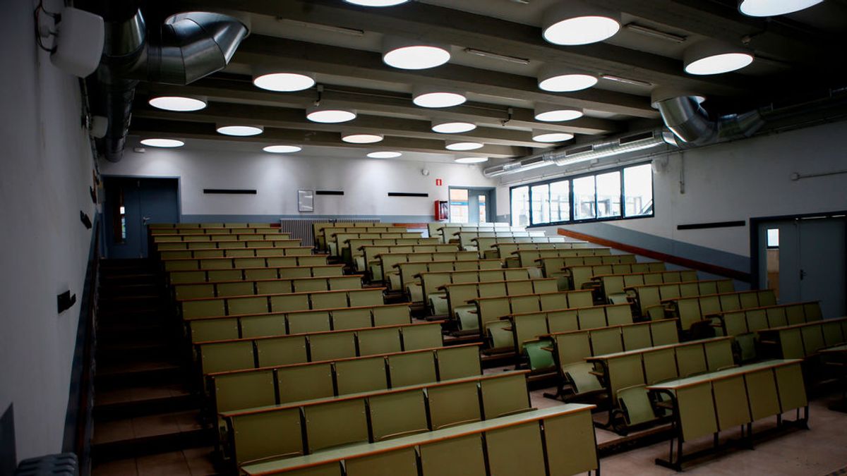 7.000 aspirantes a abogados se preparan para un examen el 4 de julio, telemático y con ensayo 7.000 aspirantes a abogados se preparan para un examen el 4 de julio, telemático y con ensayo