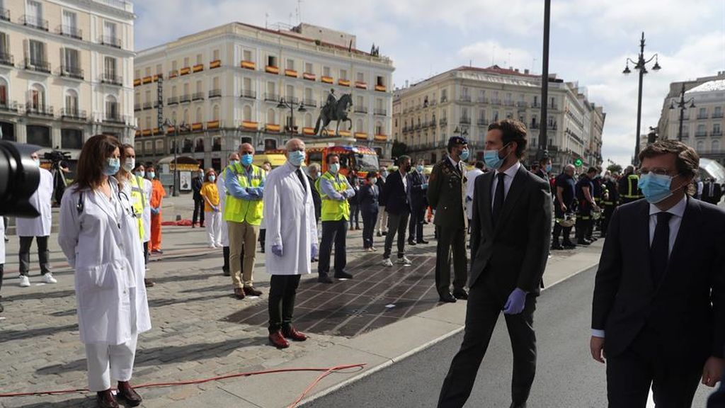 Pablo Casadp junto el alcalde de Madrid en los actos del 2 de mayo Pablo Casadp junto el alcalde de Madrid en los actos del 2 de mayo