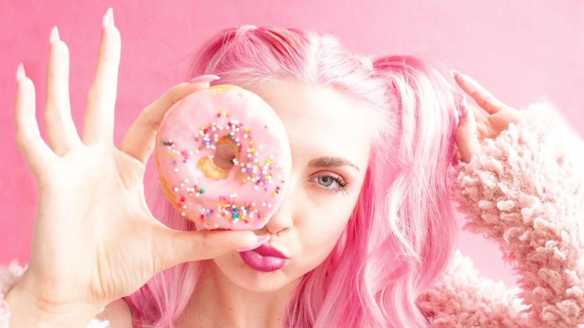 Claves para teñirte el pelo de colores fantasía y no chamuscarte el pelo en el intento Claves para teñirte el pelo de colores fantasía y no chamuscarte el pelo en el intento