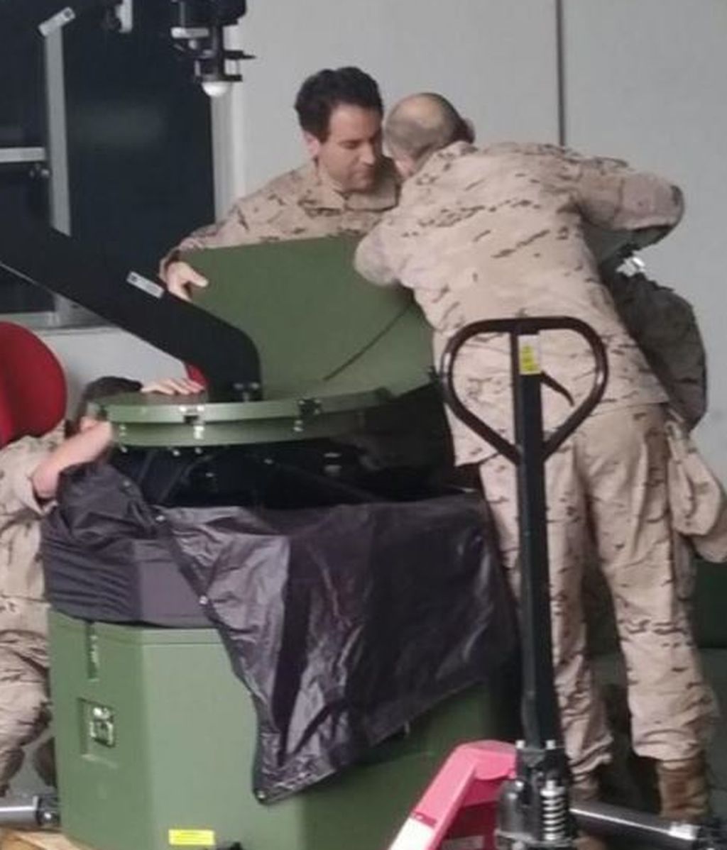 García Egea en plena faena como reservista del Ejército del Aire