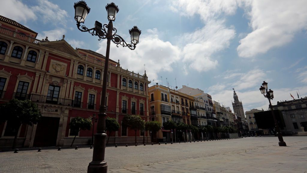 Las calles de Sevilla, durante el mes de abril