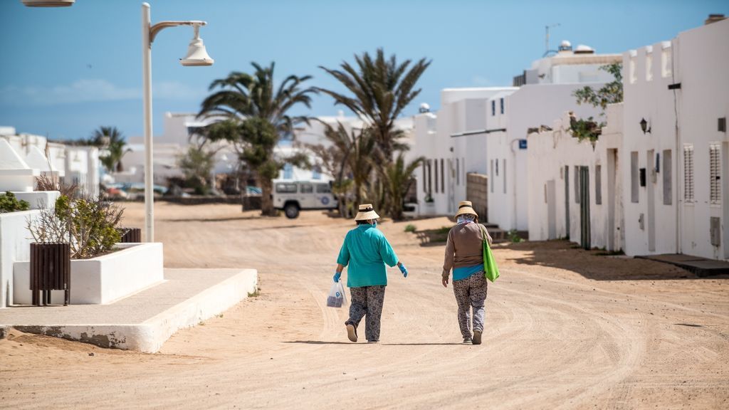 La mayoría de las autonomías pide entrar a la Fase 1 este lunes, con Madrid y Barcelona como dudas La mayoría de las autonomías pide entrar a la Fase 1 este lunes, con Madrid y Barcelona como dudas