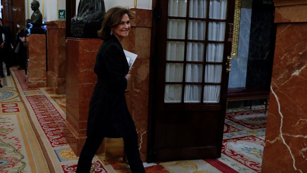 EuropaPress_3036409_vicepresidenta_primera_gobierno_carmen_calvo_llega_miercoles_congreso_donde