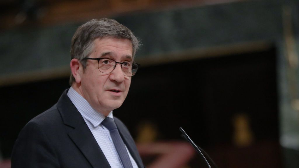 El PSOE propone a Patxi López como presidente de la comisión sobre la reconstrucción social y económica El PSOE propone a Patxi López como presidente de la comisión sobre la reconstrucción social y económica