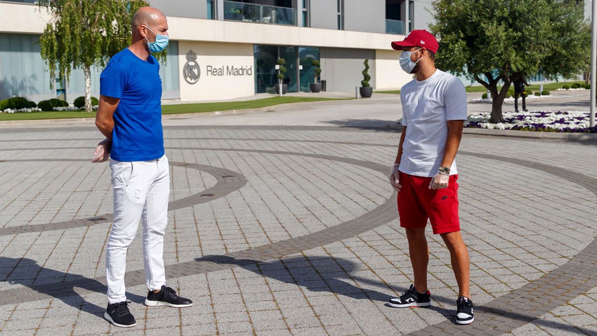 Hazard habla con Zidane en su primer día tras el confinamiento.