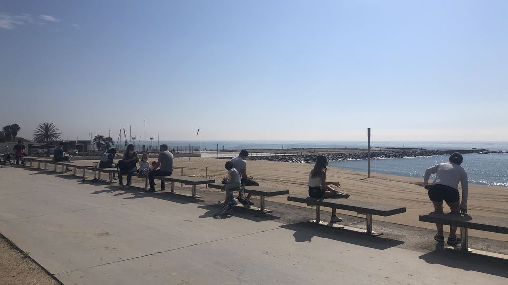 Barcelona abre sus playas este viernes para la práctica de deporte individual Barcelona abre sus playas este viernes para la práctica de deporte individual