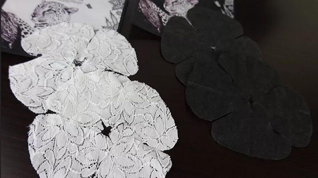 MasKingdom Fit for Queen Lace Breast Mask