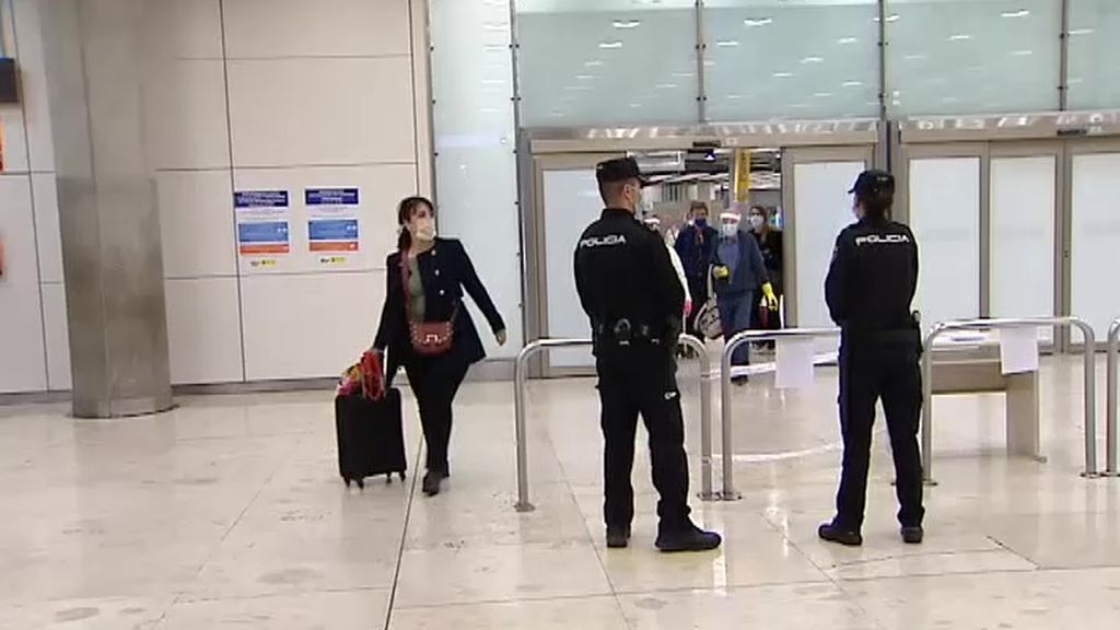 Casi 200 personas llegan a España tras ser repatriadas desde Marruecos después de dos meses de confinamiento
