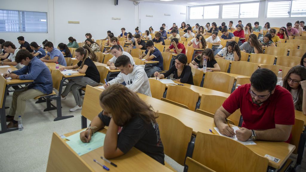 La Nueva Selectividad En Andalucía: Un Solo Modelo De Examen, Pero Con ...