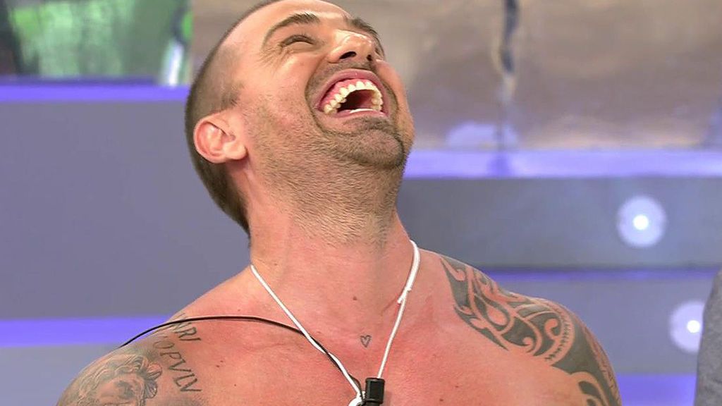 Rafa Parra, ante el piropo del presentador