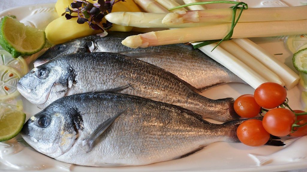 Con la edad consumimos más pescado, ¿qué es el anisakis y cómo combatirlo?