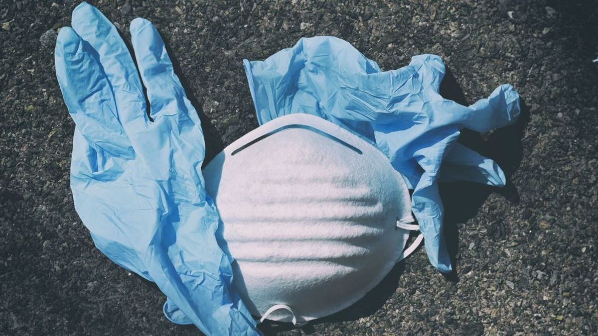 Coronavirus y reciclaje: cómo deshacerte de guantes y mascarillas desechables