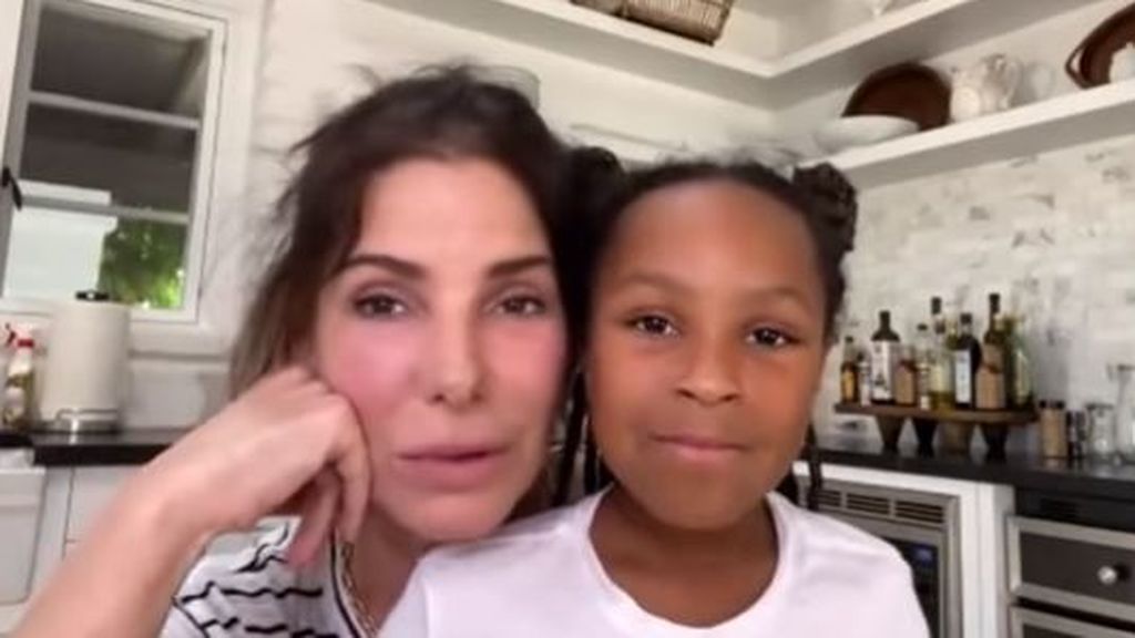 Sandra Bullock junto a su hija Laila