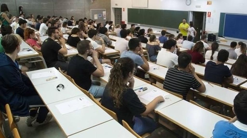 Los alumnos empiezan a matricularse para 'la Selectividad del coronavirus' Los alumnos empiezan a matricularse para 'la Selectividad del coronavirus'