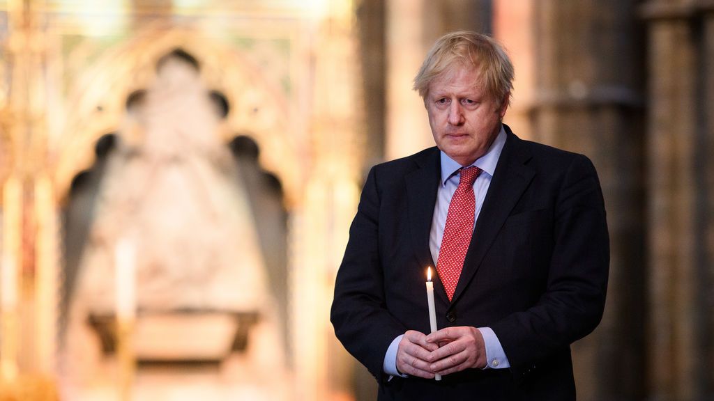 Advertencia a Johnson: 100.000 muertos si acelera la desescalada Advertencia a Johnson: 100.000 muertos si acelera la desescalada