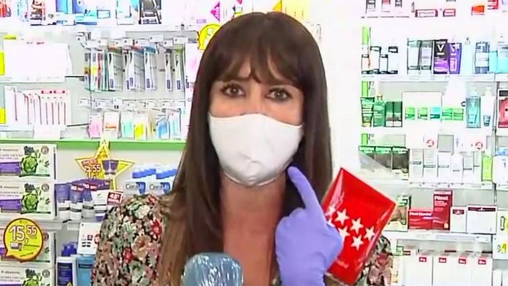 Cuándo, dónde y cómo podrá recoger su mascarilla gratuita desde este lunes en Madrid