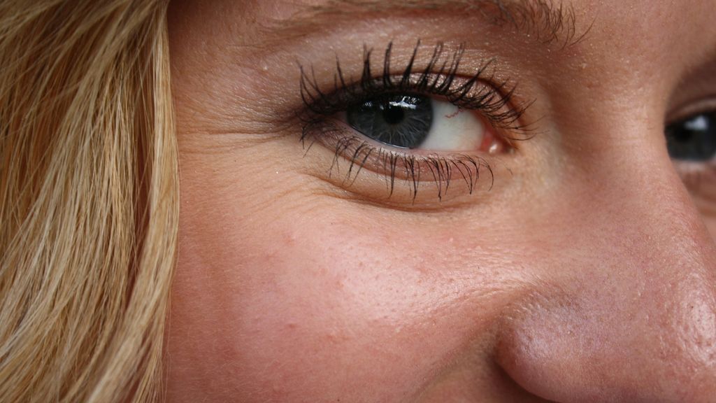 Cuidados faciales: 5 consejos para tu rutina de noche después de los 50